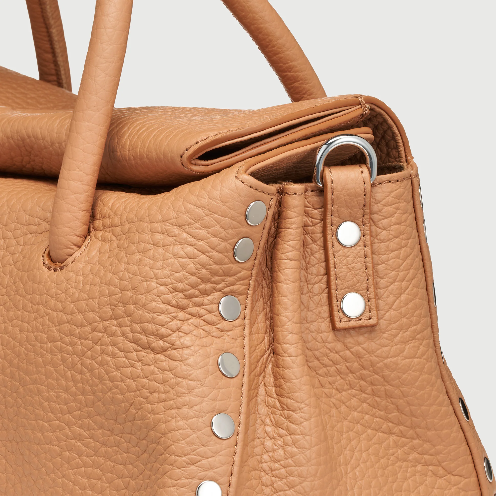 BORSA DOTTA® SMALL IN PELLE MARTELLATA BROWN AMARETTO - Image 7
