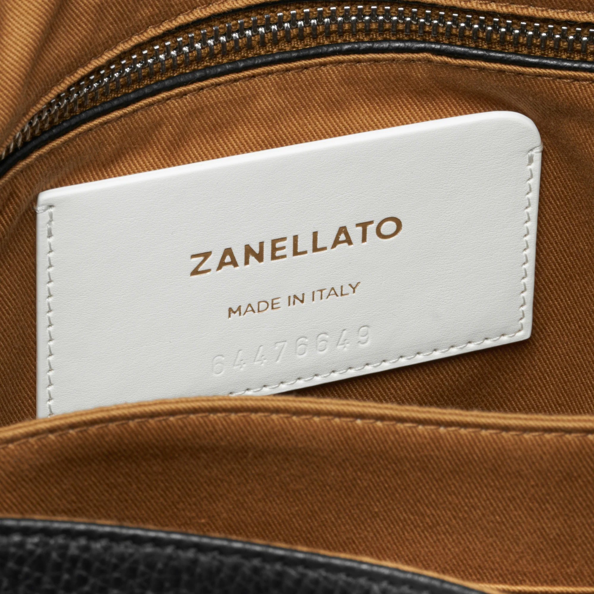 BORSA POSTINA® MEDIUM IN PELLE MARTELLATA BLACK NERO - Image 7