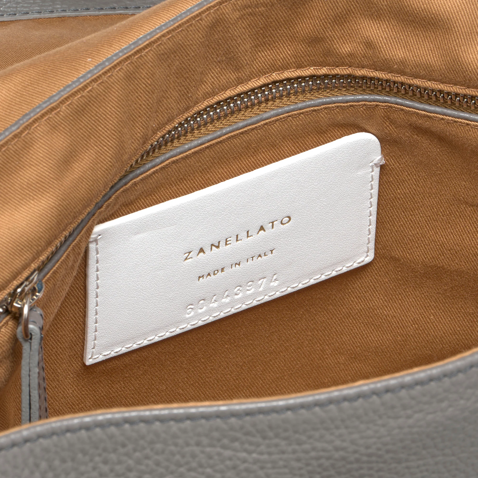 BORSA POSTINA® MEDIUM IN PELLE MARTELLATA GREY MONTEBIANCO - Image 7