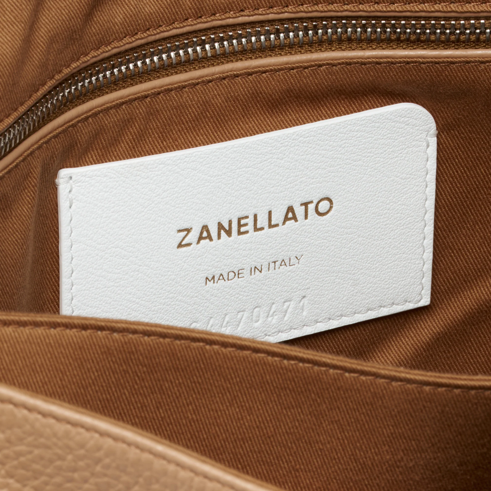BORSA POSTINA® MEDIUM IN PELLE MARTELLATA BROWN CANTUCCI - Image 7