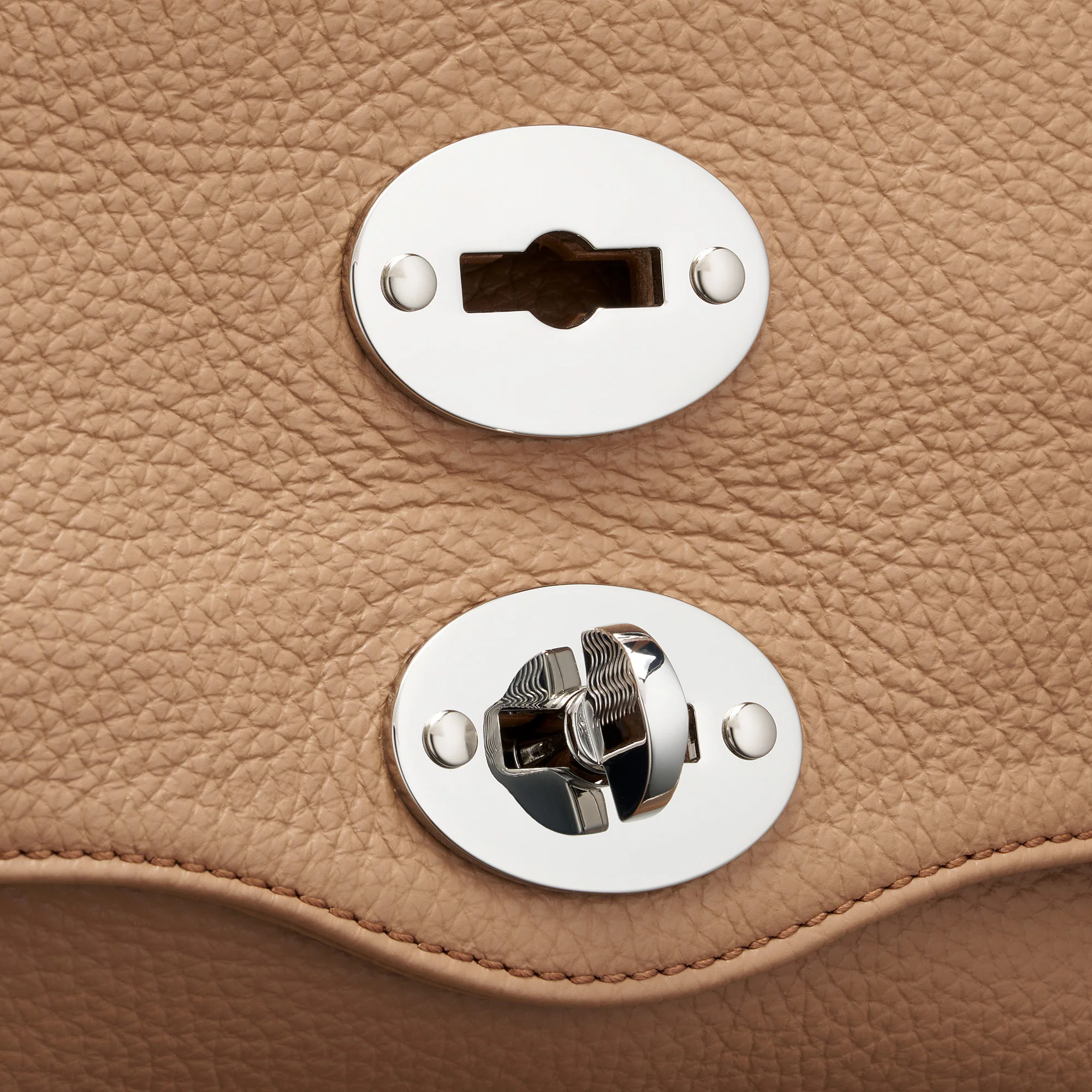 BORSA POSTINA® SMALL IN PELLE MARTELLATA BROWN CANTUCCI - Image 6